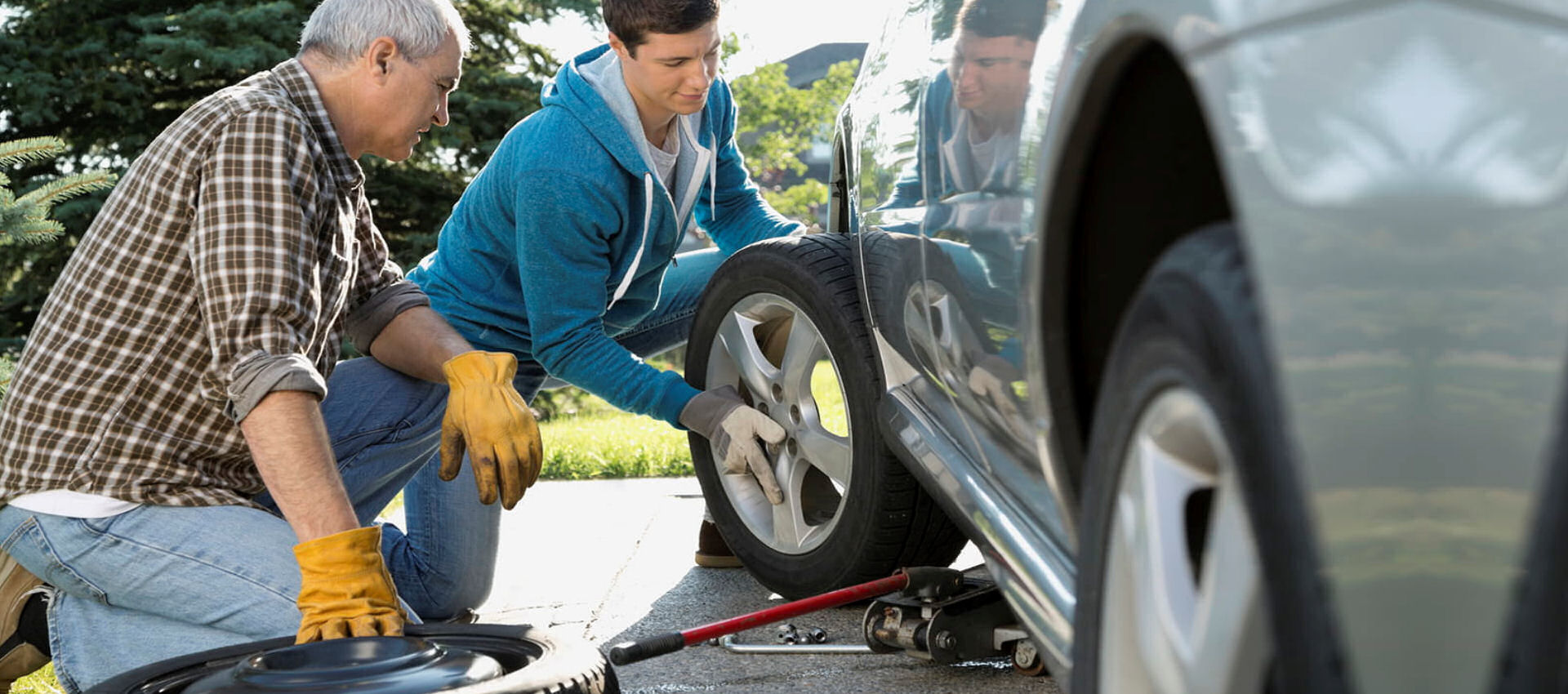 Tire Fitting, Opening & Repairing Locks